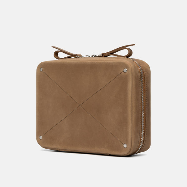 Saddle tan